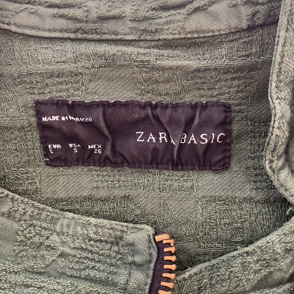 ZARA Textured Jacket with Gold Hardware - Picture 3 of 3